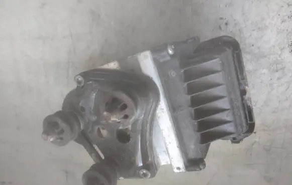 Volkswagen PASSAT B6 ABS Pump 3C0614109 16420501 16420301A