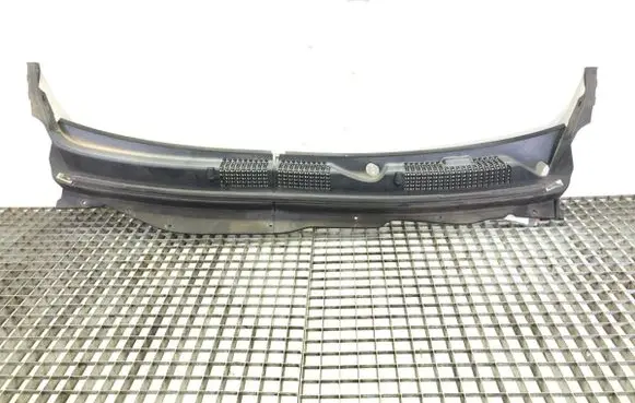 Wiper trim