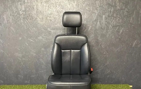 Mercedes-Benz GL X164 Front passenger seat 
