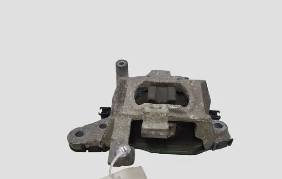 Opel Astra K Engine mount bracket 39070281 62622323 538D16