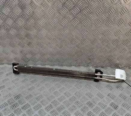Volkswagen Touareg II Power steering radiator 7P0422885B