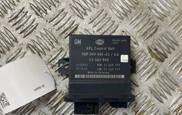 Opel Insignia A Light module LCM 5DF00904163 13285677 13326599