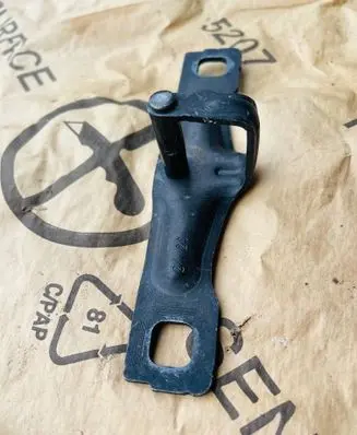 Audi S5 F5 Loading door lock loop/hook striker 8V0827507H 8W0827507H