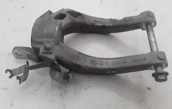 Volvo S90, V90 Lower shock absorber bracket 31658169