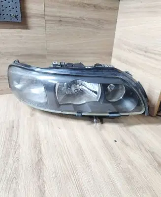 Volvo XC70 Headlight/headlamp 30655906 125802A011 89008794