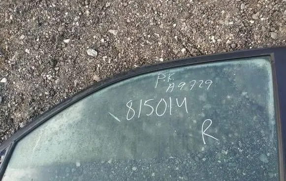 Nissan X-Trail T31 Front door window glass four-door as2