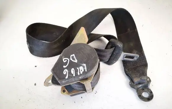 Volkswagen PASSAT B3 Rear seatbelt 357857805