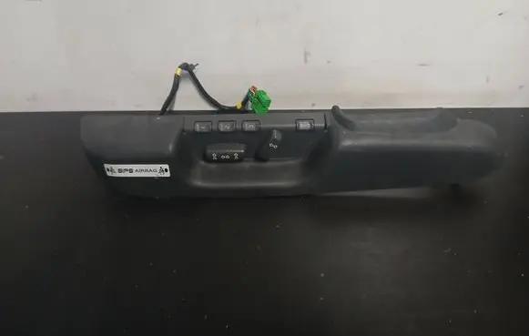 Volvo V70 Seat control switch 9174419 19206