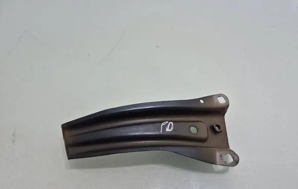 Nissan Murano Z52 Fender mounting bracket 