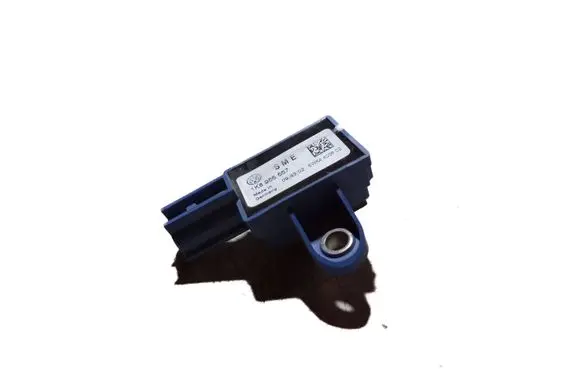 Volkswagen Golf V Airbag deployment crash/impact sensor 1K8955557