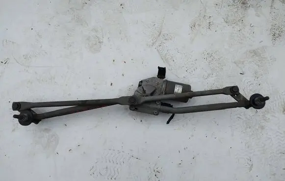 Front wiper linkage and motor