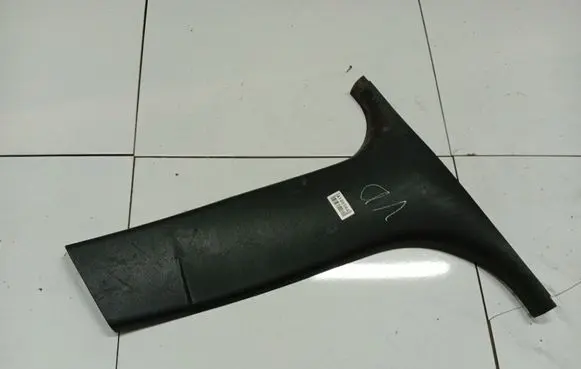BMW 1 E81 E87 (B) pillar trim (top) 5143707024608