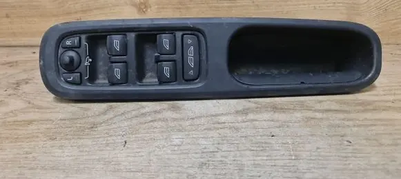 Volvo C70 Electric window control switch 30773432 9466562