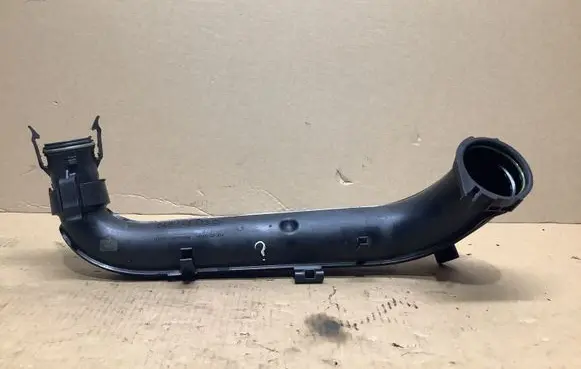 Audi A3 S3 8V Intercooler hose/pipe 04E145673C 03G906051E 0281002977