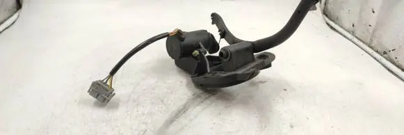 Accelerator throttle pedal