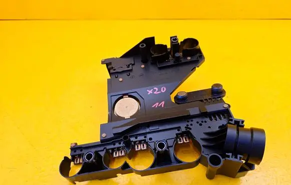 Mercedes-Benz E W211 Other control units/modules 1402700861 08240004