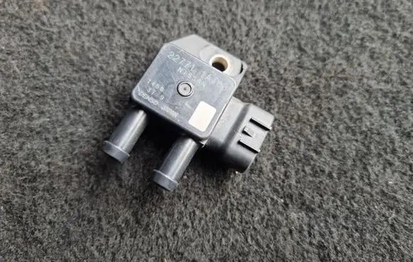 Nissan X-Trail T32 Exhaust gas pressure sensor 227711AT0B