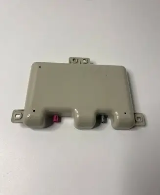BMW M6 Aerial antenna amplifier 9206865 28211833 13600211
