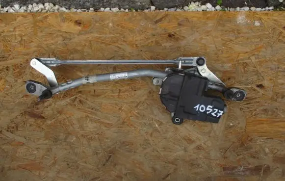 Volvo XC40 Front wiper linkage and motor 31378574