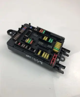 BMW 1 F20 F21 Fuse module 9389070