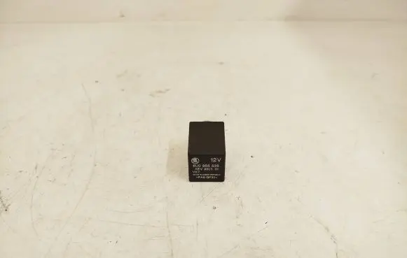 Skoda Octavia Mk1 (1U) Other relay 6U0955535 6J0955535