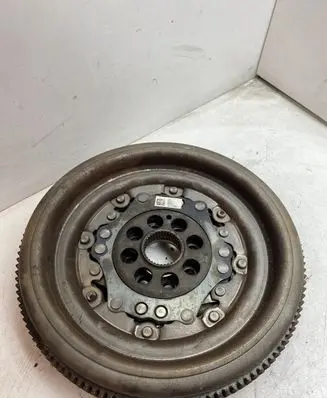 Volkswagen PASSAT B8 Flywheel 04L105266D