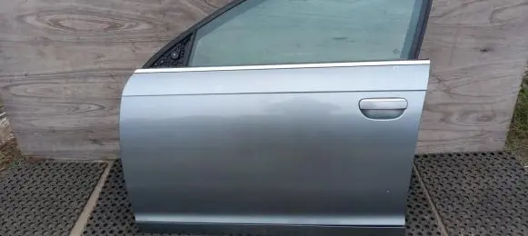 Audi A6 S6 C6 4F Front door