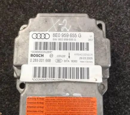 Audi A4 S4 B7 8E 8H Airbag control unit/module 8E0959655G 0285001668
