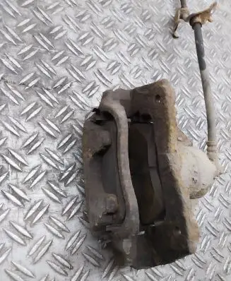 Toyota Auris 150 Front brake caliper