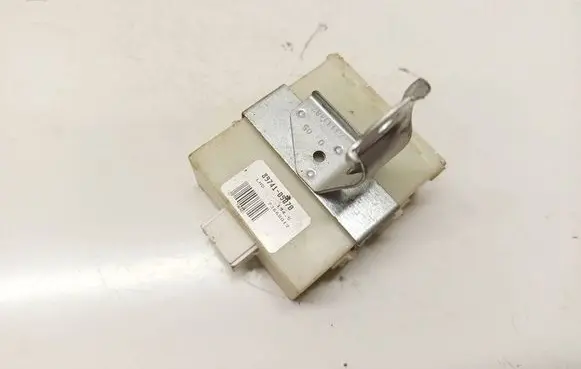 Toyota Avensis T250 Door control unit/module 8974105070