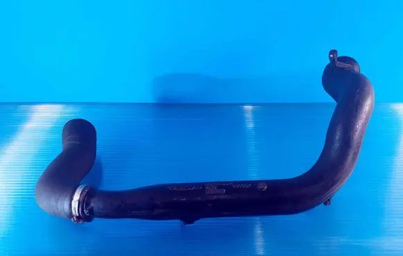 Volvo XC90 Intercooler hose/pipe 8624887 7321