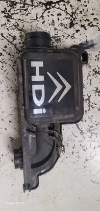 Intake resonator