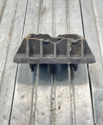 BMW 3 F30 F35 F31 Jacking socket point 7169981 1884410