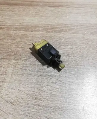 Mercedes-Benz CL C140 Brake pedal sensor switch 0005459909