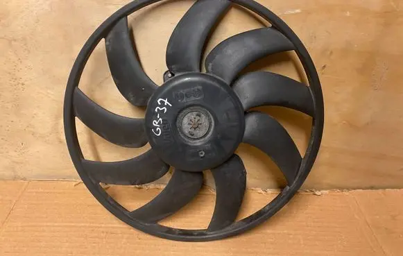 Audi A1 Electric radiator cooling fan