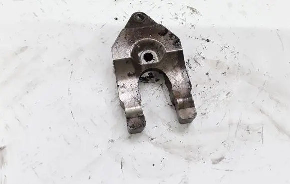 Nissan Navara D40 Fuel Injector clamp holder NOCODE