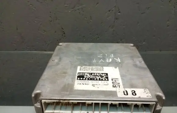 Toyota RAV 4 (XA20) Engine control unit/module 8966142780 1758005192