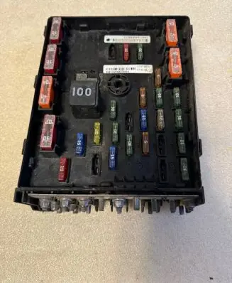 Volkswagen PASSAT CC Fuse module 3C0937125 63592777