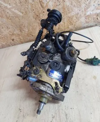 Fuel injection high pressure pump