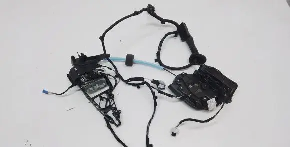 Mini Cooper Countryman F60 Front door lock 7281932 18283810