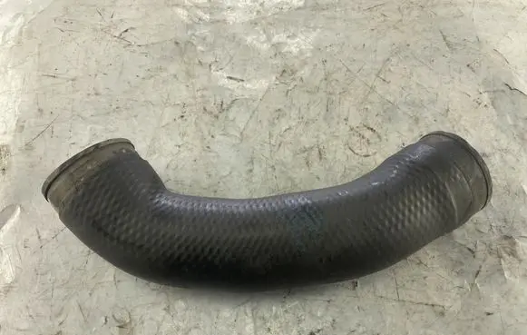 Volkswagen Polo IV 9N3 Intercooler hose/pipe 6Q0145838K