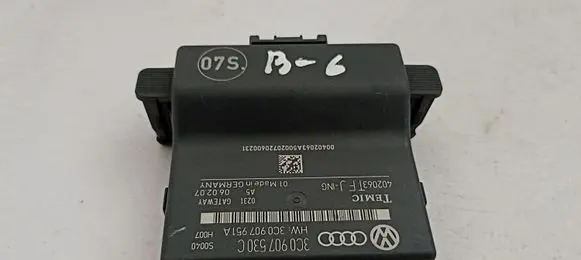 Volkswagen PASSAT B6 Gateway control module 3C0907530C