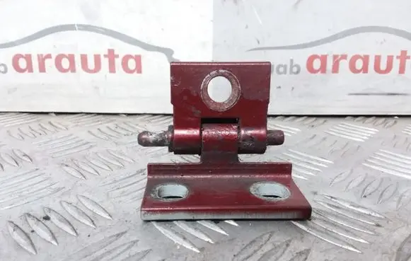 Volvo V70 Rear door lower hinge