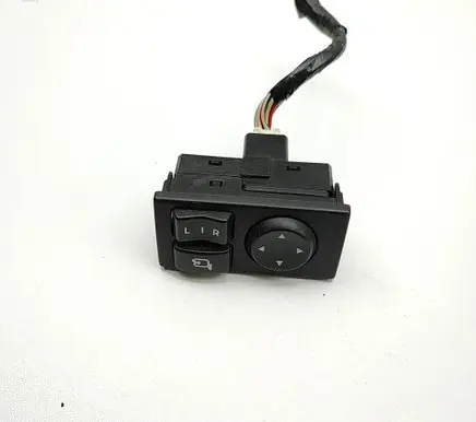 Isuzu D-Max Wing mirror switch 8980580781