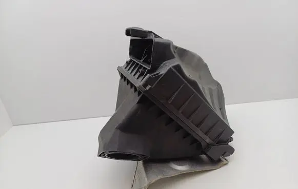 Audi A4 S4 B6 8E 8H Air filter box 06B133837AG 06B133835BD 06B133833G