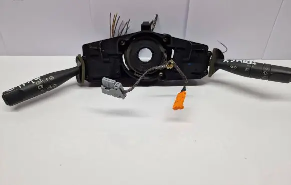 Peugeot 206 Wiper turn signal indicator stalk/switch 34394302