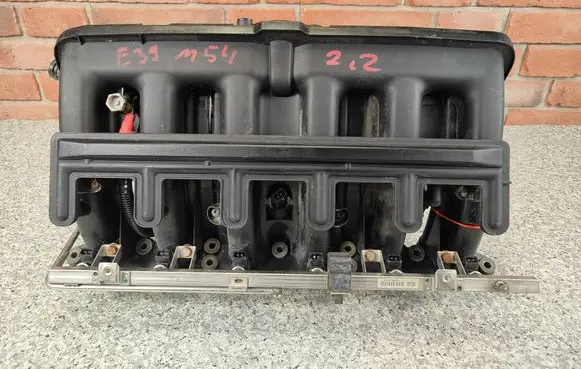 BMW X5 E53 Intake manifold 7523290