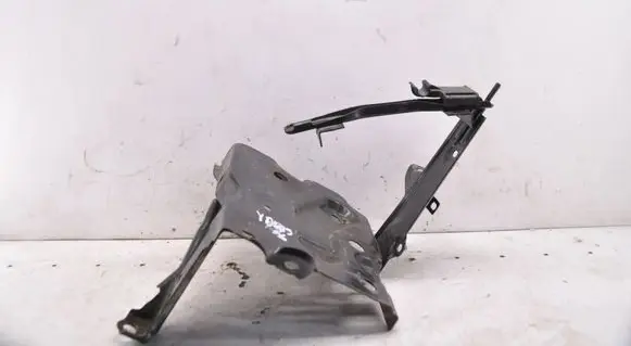 Toyota Yaris Battery box tray 