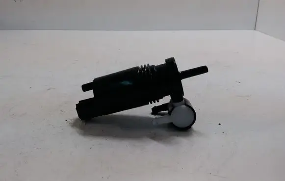 Land Rover Range Rover Sport L494 Headlight washer pump 1020132002