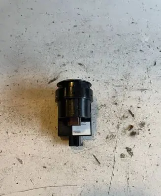 Nissan Leaf I (ZE0) Engine start stop button switch WK1A038A